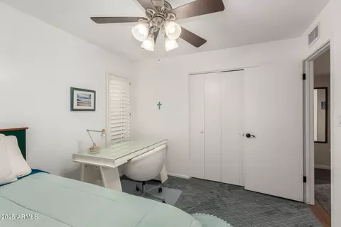 Bedroom - 2843 E Captain Dreyfus Ave, Phoenix, AZ 85032 photo 2 of 6