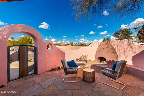 Exterior - 2843 E Captain Dreyfus Ave, Phoenix, AZ 85032 photo 2 of 8