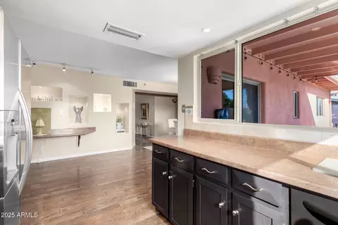 Kitchen - 2843 E Captain Dreyfus Ave, Phoenix, AZ 85032 photo 4 of 4