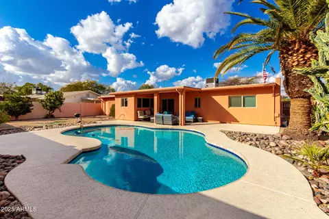 Exterior - 2843 E Captain Dreyfus Ave, Phoenix, AZ 85032 photo 5 of 8