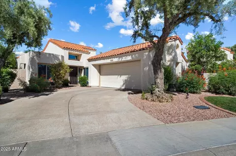 10068 E San Salvador Dr, Scottsdale, AZ 85258
