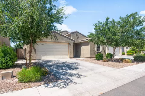 626 W Tallula Trl, San Tan Valley, AZ 85140