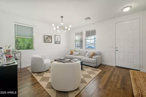 1812 E Parkside Ln E, Phoenix, AZ 85024 photo 8