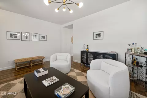 1812 E Parkside Ln E, Phoenix, AZ 85024 photo 9
