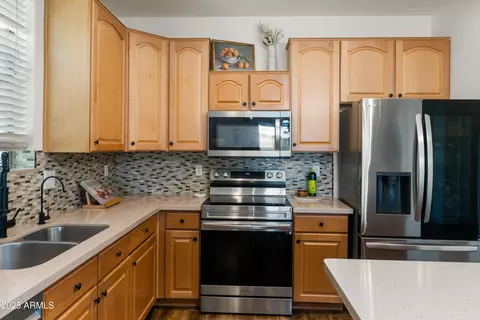 1812 E Parkside Ln E, Phoenix, AZ 85024 photo 12