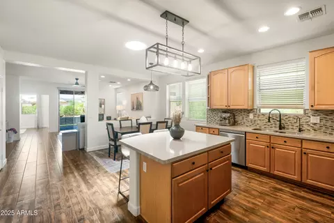 1812 E Parkside Ln E, Phoenix, AZ 85024 photo 10