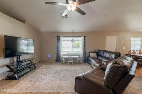 823 N 81st St, Mesa, AZ 85207 photo 8