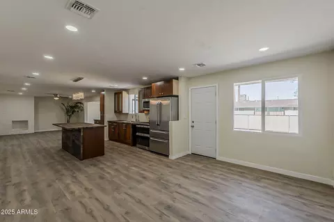 4041 N 56th Ave, Phoenix, AZ 85031 photo 3