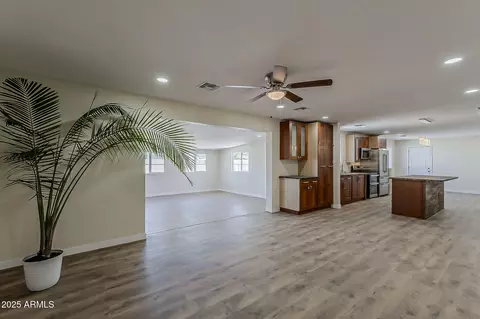4041 N 56th Ave, Phoenix, AZ 85031 photo 8