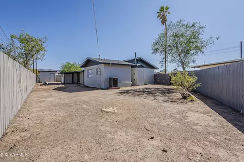 Exterior - 1616 E Pecan Rd, Phoenix, AZ 85040 photo 9 of 10