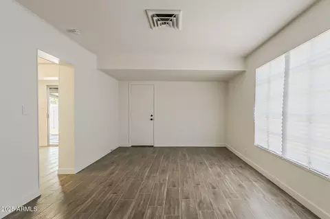 Living - 1616 E Pecan Rd, Phoenix, AZ 85040 photo 4 of 5