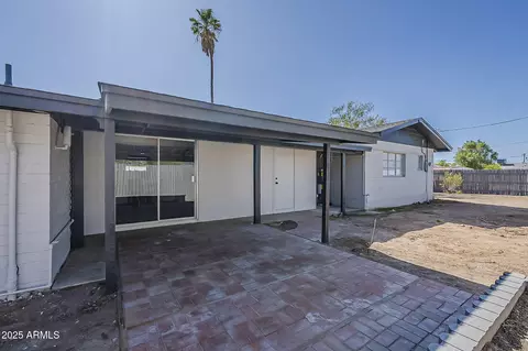Exterior - 1616 E Pecan Rd, Phoenix, AZ 85040 photo 4 of 10