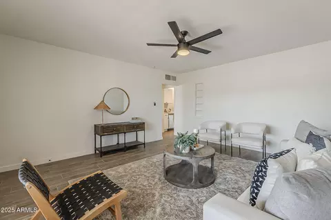 Living - 1616 E Pecan Rd, Phoenix, AZ 85040 photo 1 of 5