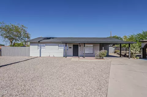 Exterior - 1616 E Pecan Rd, Phoenix, AZ 85040 photo 1 of 10