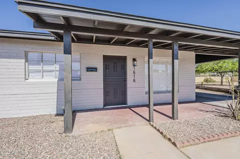 Exterior - 1616 E Pecan Rd, Phoenix, AZ 85040 photo 2 of 10