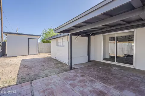 Exterior - 1616 E Pecan Rd, Phoenix, AZ 85040 photo 6 of 10
