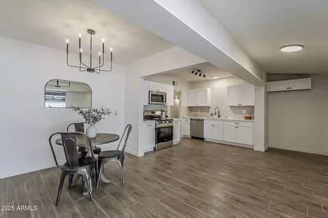 1616 E Pecan Rd, Phoenix, AZ 85040