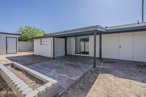 Exterior - 1616 E Pecan Rd, Phoenix, AZ 85040 photo 5 of 10