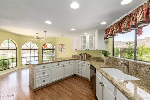 4135 E Altadena Ave, Phoenix, AZ 85028 photo 7