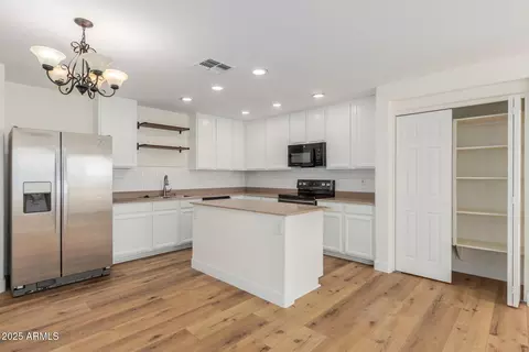 Kitchen - 3064 E Michelle Way, Gilbert, AZ 85234 photo 1 of 4