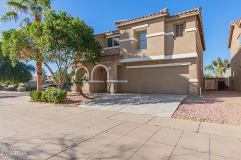 Exterior - 3064 E Michelle Way, Gilbert, AZ 85234 photo 4 of 14