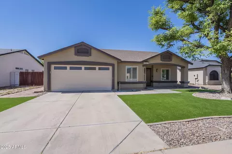 8541 W Sierra Vista Dr, Glendale, AZ 85305