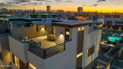 377 E Windsor Ave #24, Phoenix, AZ 85004