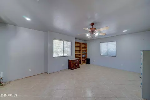 14 E Kaniksu St, Apache Junction, AZ 85119 photo 14