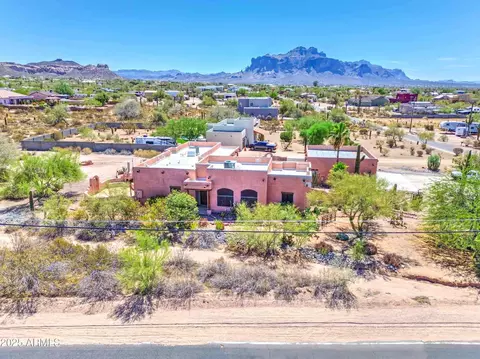 14 E Kaniksu St, Apache Junction, AZ 85119 photo 2