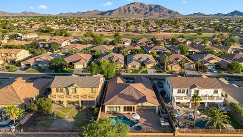 View/Area - 3414 E Virgil Dr, Gilbert, AZ 85298 photo 8 of 25
