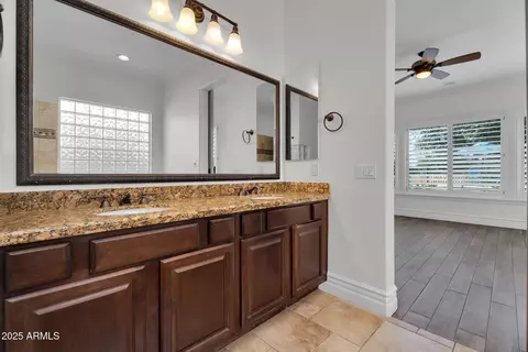 Bath - 3414 E Virgil Dr, Gilbert, AZ 85298 photo 3 of 11