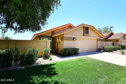 8939 E Riviera Dr, Scottsdale, AZ 85260