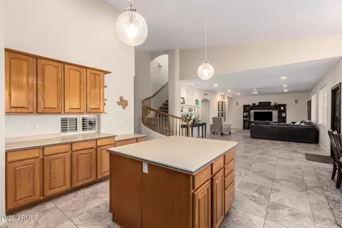 Kitchen - 1935 E Seminole Dr, Phoenix, AZ 85022 photo 2 of 4