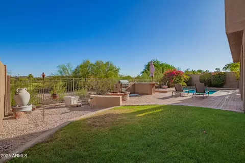 Exterior - 1935 E Seminole Dr, Phoenix, AZ 85022 photo 4 of 20