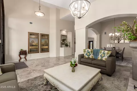 Living - 1935 E Seminole Dr, Phoenix, AZ 85022 photo 1 of 3