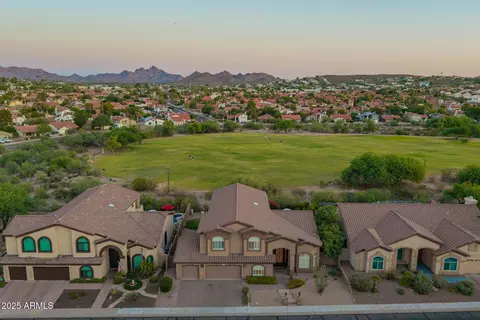 View/Area - 1935 E Seminole Dr, Phoenix, AZ 85022 photo 5 of 14