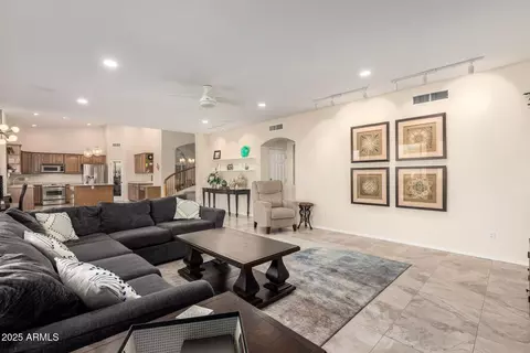 Living - 1935 E Seminole Dr, Phoenix, AZ 85022 photo 3 of 3