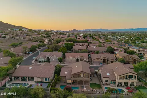 View/Area - 1935 E Seminole Dr, Phoenix, AZ 85022 photo 9 of 14