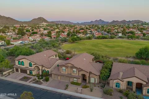 View/Area - 1935 E Seminole Dr, Phoenix, AZ 85022 photo 7 of 14