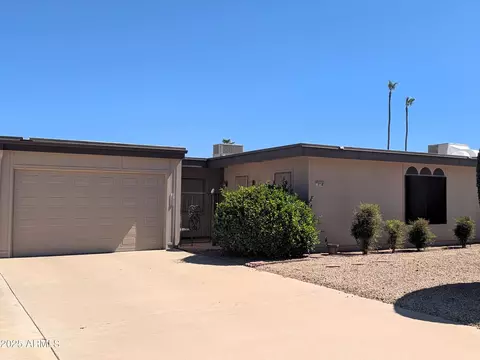 9738 W Royal Ridge Dr, Sun City, AZ 85351