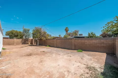 Exterior - 2331 E Delgado St, Phoenix, AZ 85022 photo 3 of 8