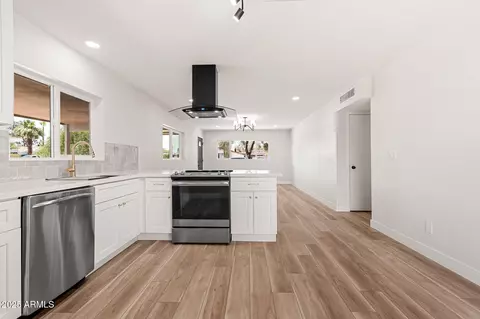 Kitchen - 2331 E Delgado St, Phoenix, AZ 85022 photo 2 of 5