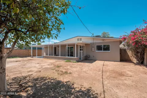 Exterior - 2331 E Delgado St, Phoenix, AZ 85022 photo 6 of 8