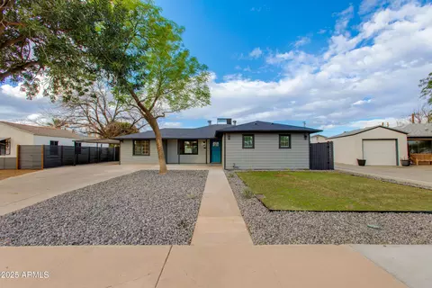 1530 W Glenrosa Ave, Phoenix, AZ 85015