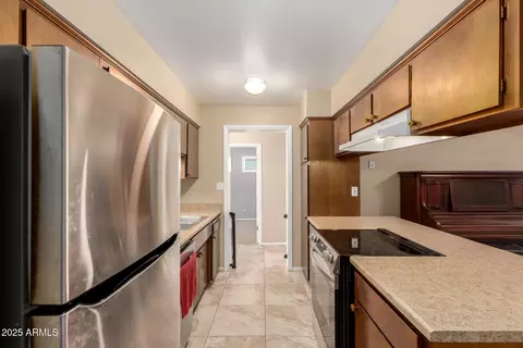 Kitchen - 1509 E Verlea Dr, Tempe, AZ 85282 photo 2 of 3