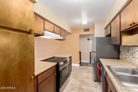 Kitchen - 1509 E Verlea Dr, Tempe, AZ 85282 photo 3 of 3