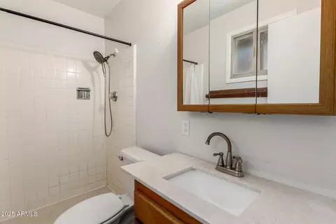 Bath - 1509 E Verlea Dr, Tempe, AZ 85282 photo 1 of 2