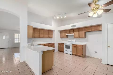 Kitchen - 4336 E Aspen Ave, Mesa, AZ 85201 photo 1 of 3