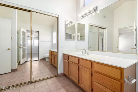 Bath - 4336 E Aspen Ave, Mesa, AZ 85201 photo 2 of 4