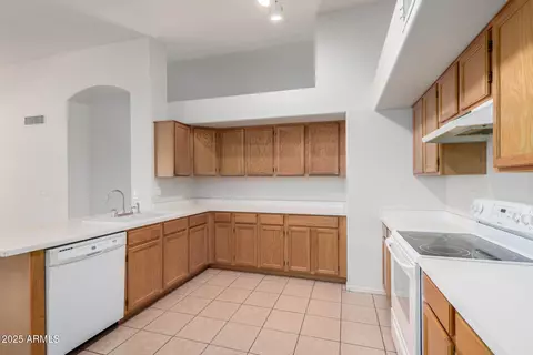 Kitchen - 4336 E Aspen Ave, Mesa, AZ 85201 photo 2 of 3